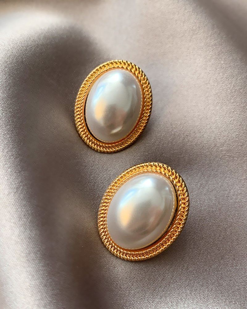 Radiance Oval Pearl Studs - Choose By Portugal