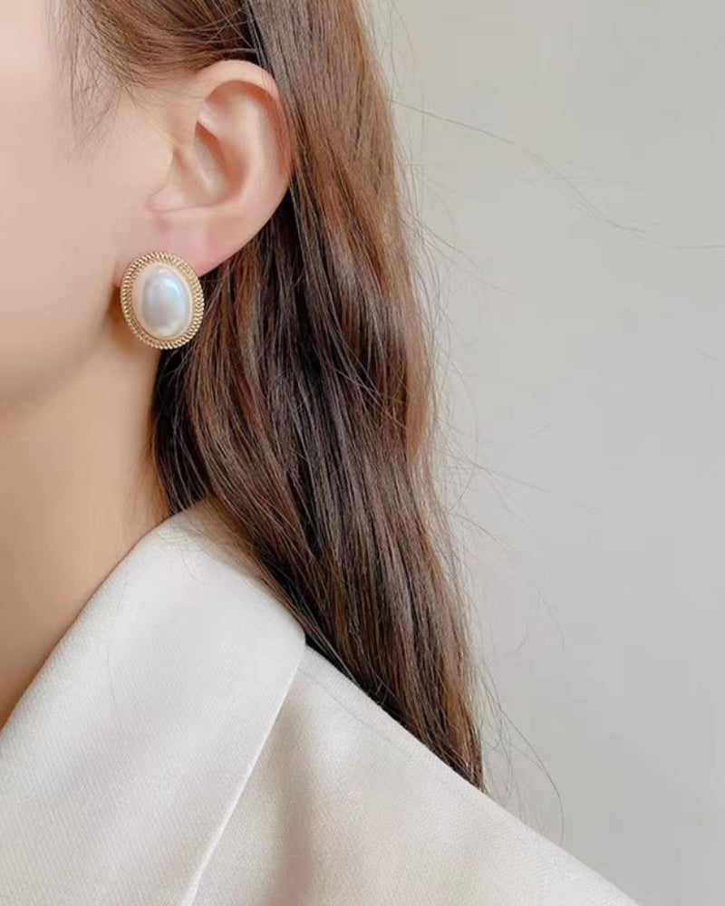 Radiance Oval Pearl Studs - Choose By Portugal
